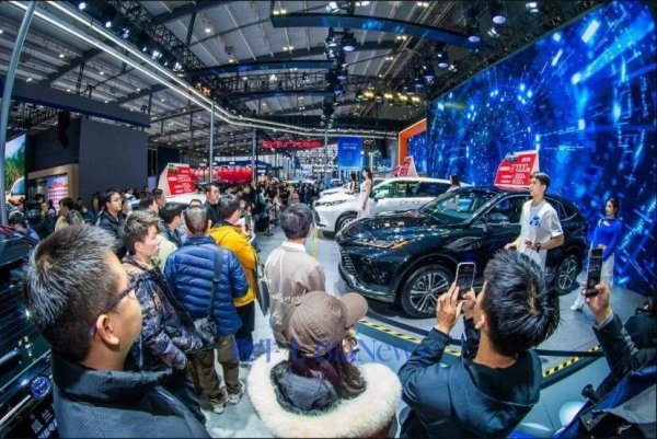 优股平台 动辄破万、累积超5000万，汽车公司小订有多水？